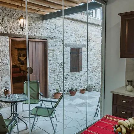 Villa Ariadni *