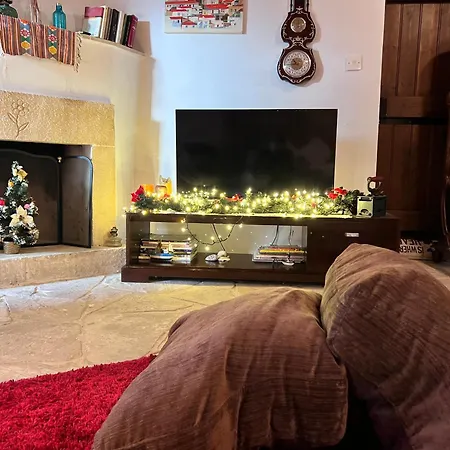Ariadni Villa *